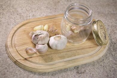 Garlic Idle to remove parasites from the body